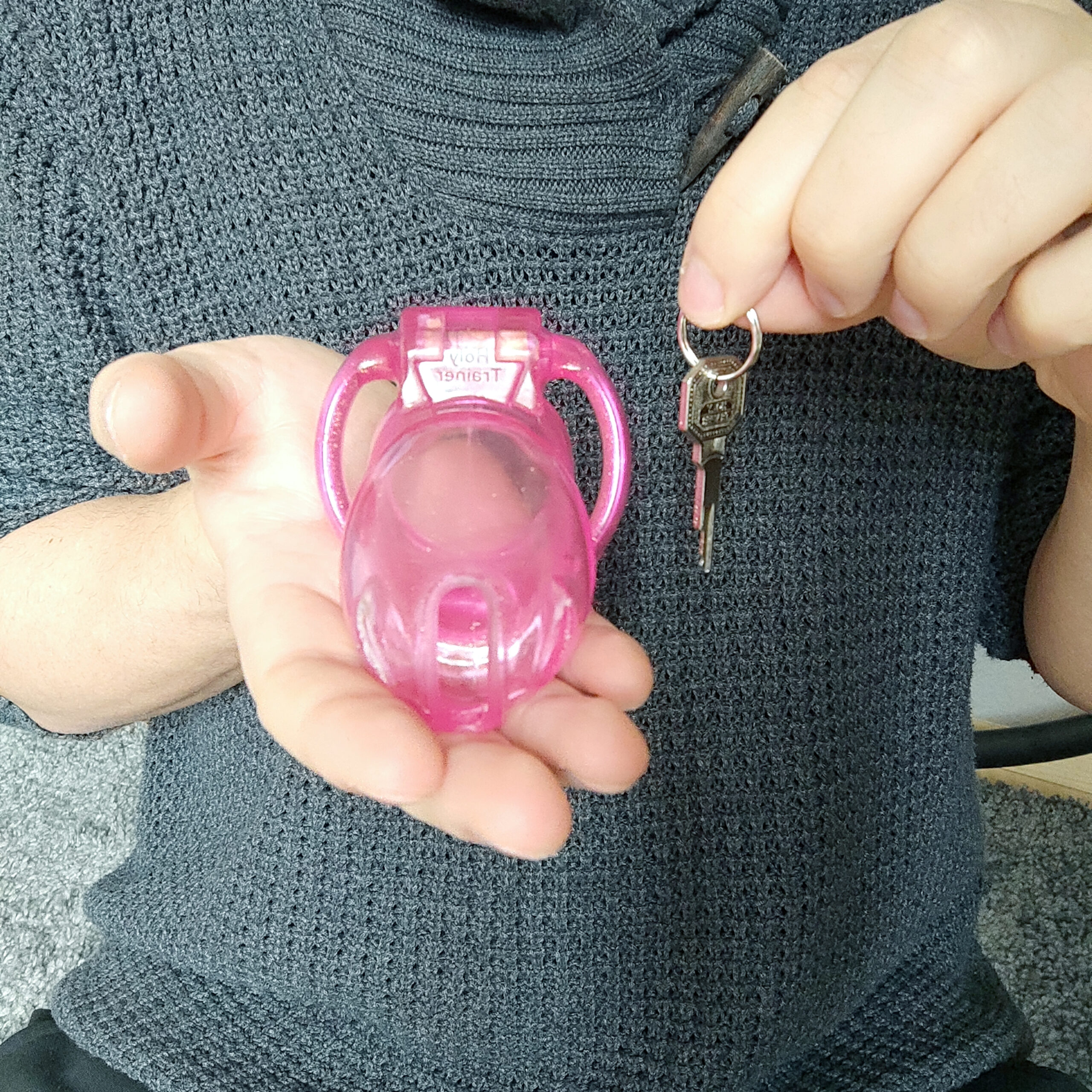 Pinker Keuschheitskäfig mit Schlüssel - Chastity cage für sissy chastity und sissy keuschhaltung